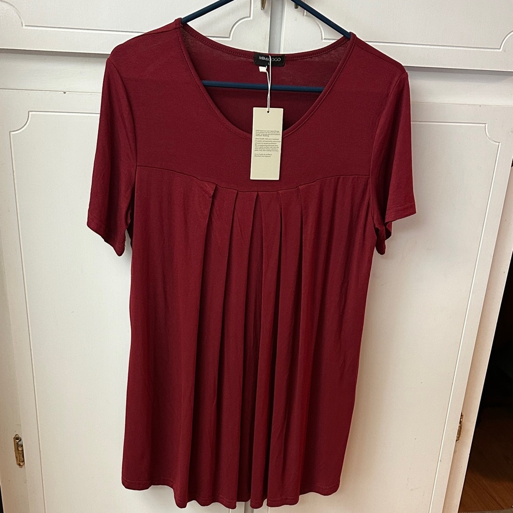 MIMIGOGO mini dress. Size Large. Maroon color. New with tags.